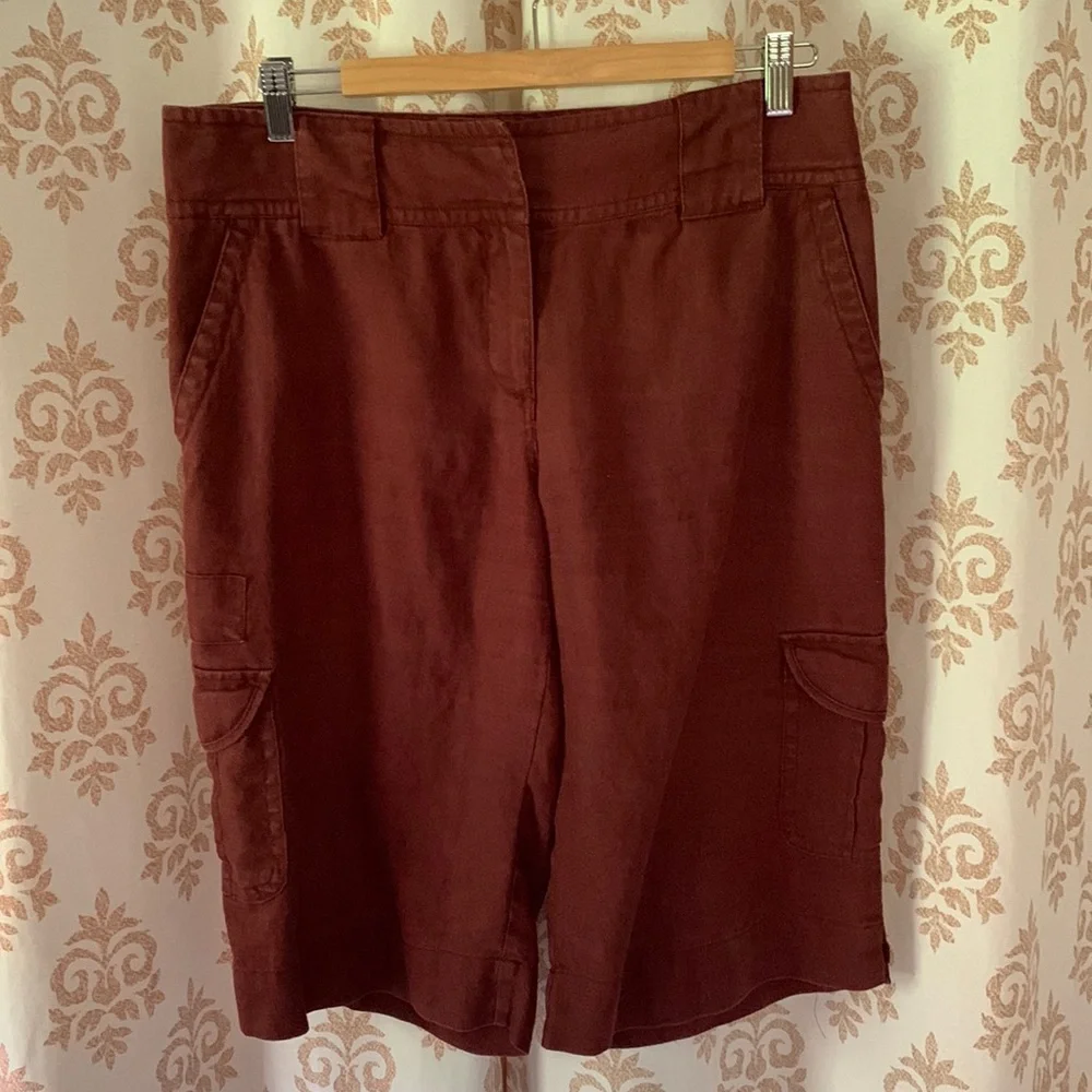 CAbi maroon 100% Linen cargo wide leg Bermuda shorts #575 size 8 - Picture 1 of 11